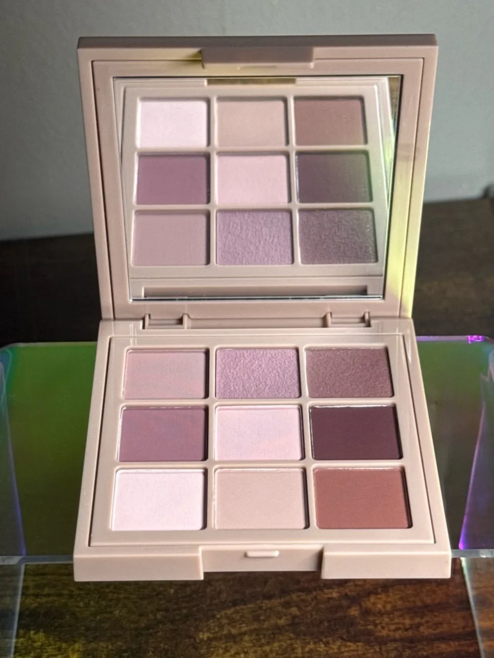 N/A huda beauty